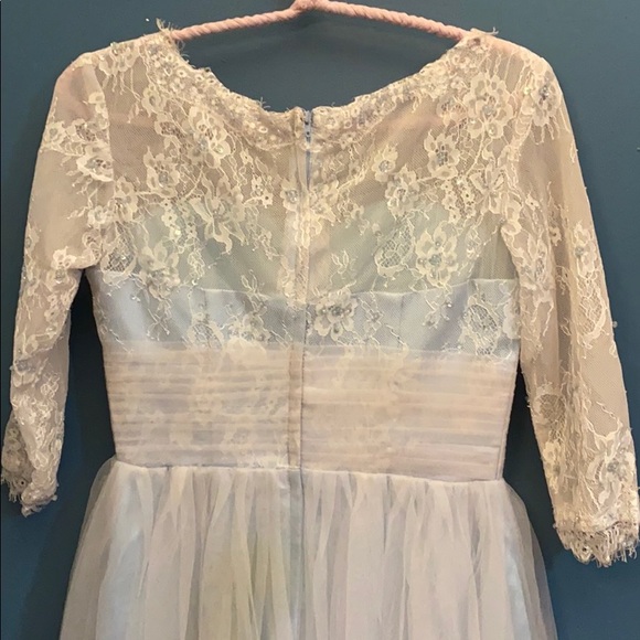 Gown - Picture 3 of 6